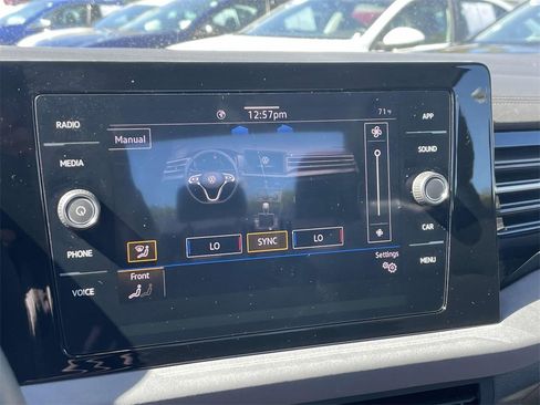 Used 2025 Volkswagen Jetta SE image 24