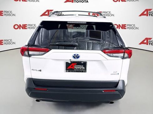 Certified 2024 Toyota RAV4 LE AWD/4WD image 6