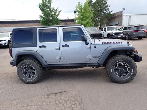 Used 2017 Jeep Wrangler Unlimited Rubicon AWD/4WD image 13