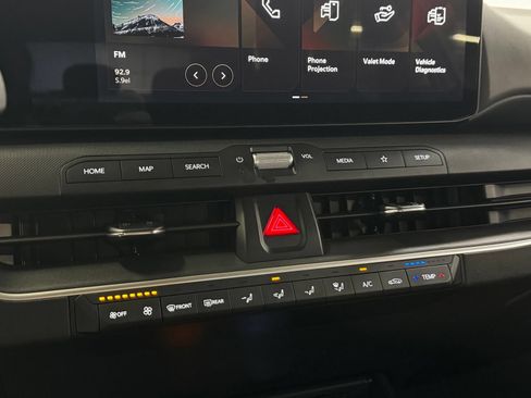 Used 2025 Kia K4 FWD image 18