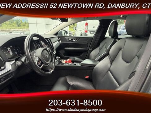 Used 2020 Volvo S60 T6 Momentum w/ Premium Package AWD/4WD image 13