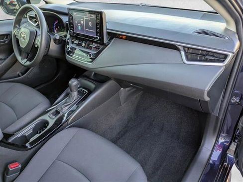 Used 2022 Toyota Corolla LE image 21