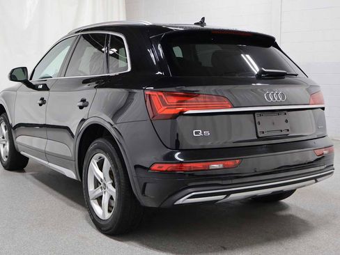 Used 2023 Audi Q5 2.0T Premium w/ Convenience Package AWD/4WD image 3