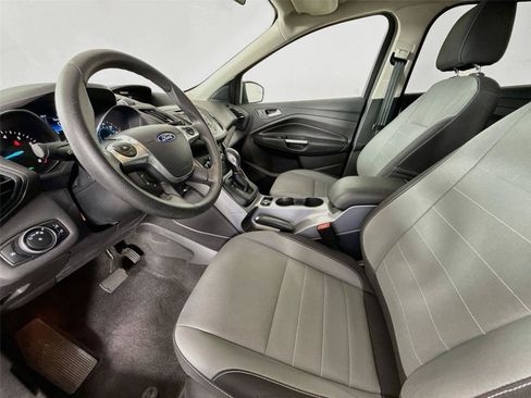Used 2016 Ford Escape SE FWD image 2