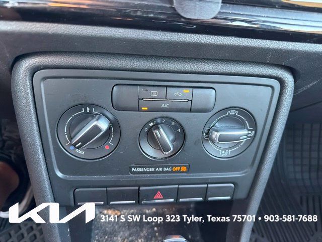 Used 2013 Volkswagen Beetle 2.5 FWD image 18