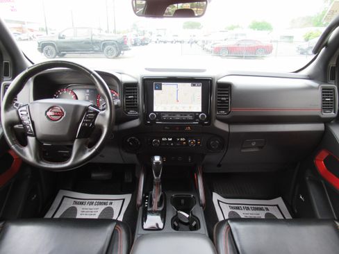 Used 2023 Nissan Frontier PRO-4X w/ Pro-4X Premium Package AWD/4WD image 18