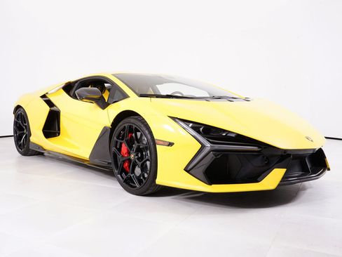 Used 2025 Lamborghini Revuelto AWD/4WD image 17