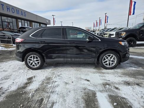 Used 2024 Ford Edge SEL image 2