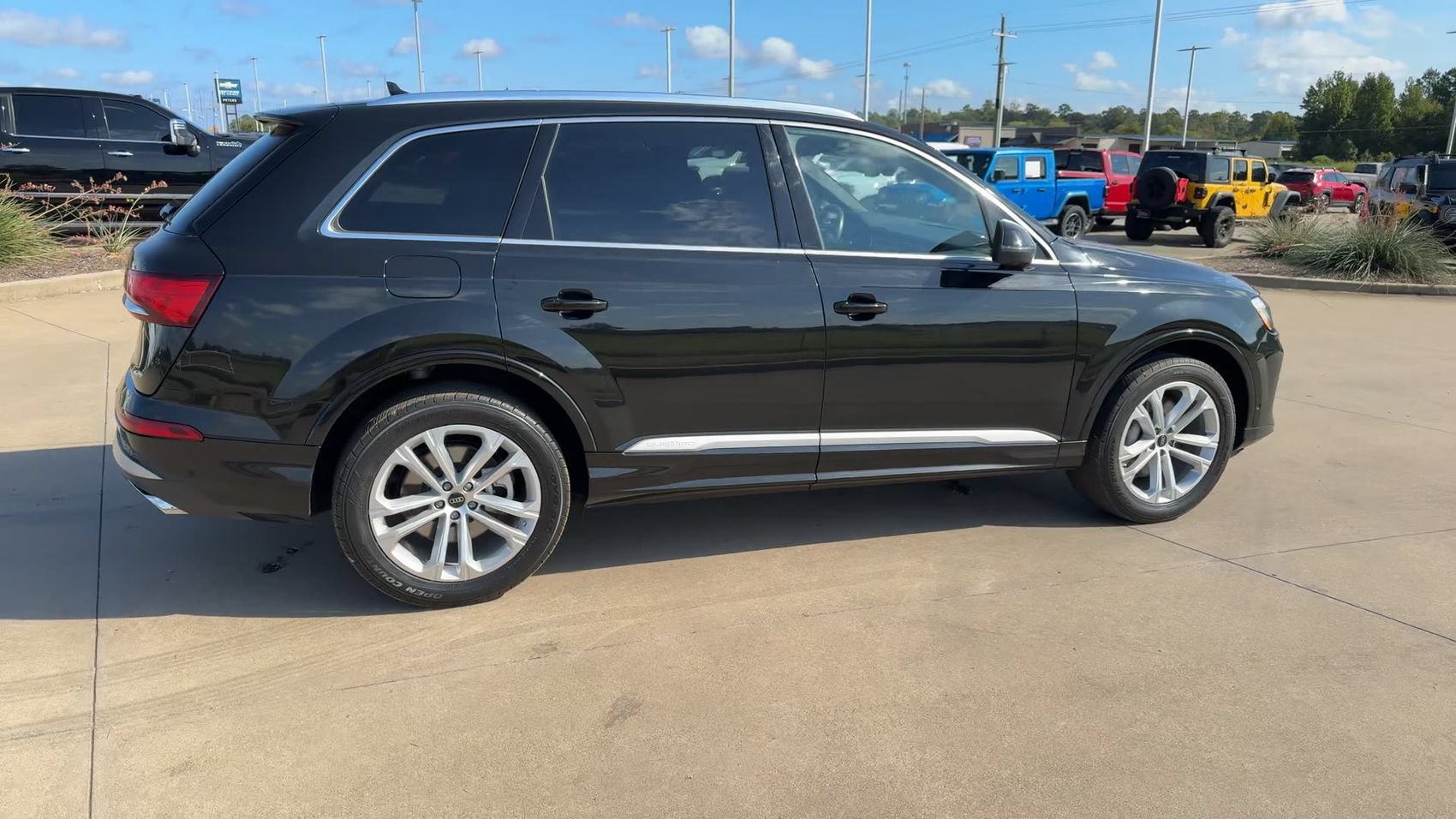 Used 2025 Audi Q7 3.0T Premium Plus AWD/4WD image 9