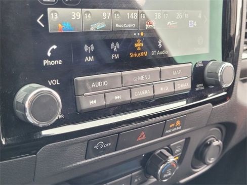 Used 2023 Nissan Frontier PRO-4X w/ Pro Convenience Package image 16