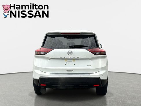 New 2026 Nissan Rogue SV AWD/4WD image 3