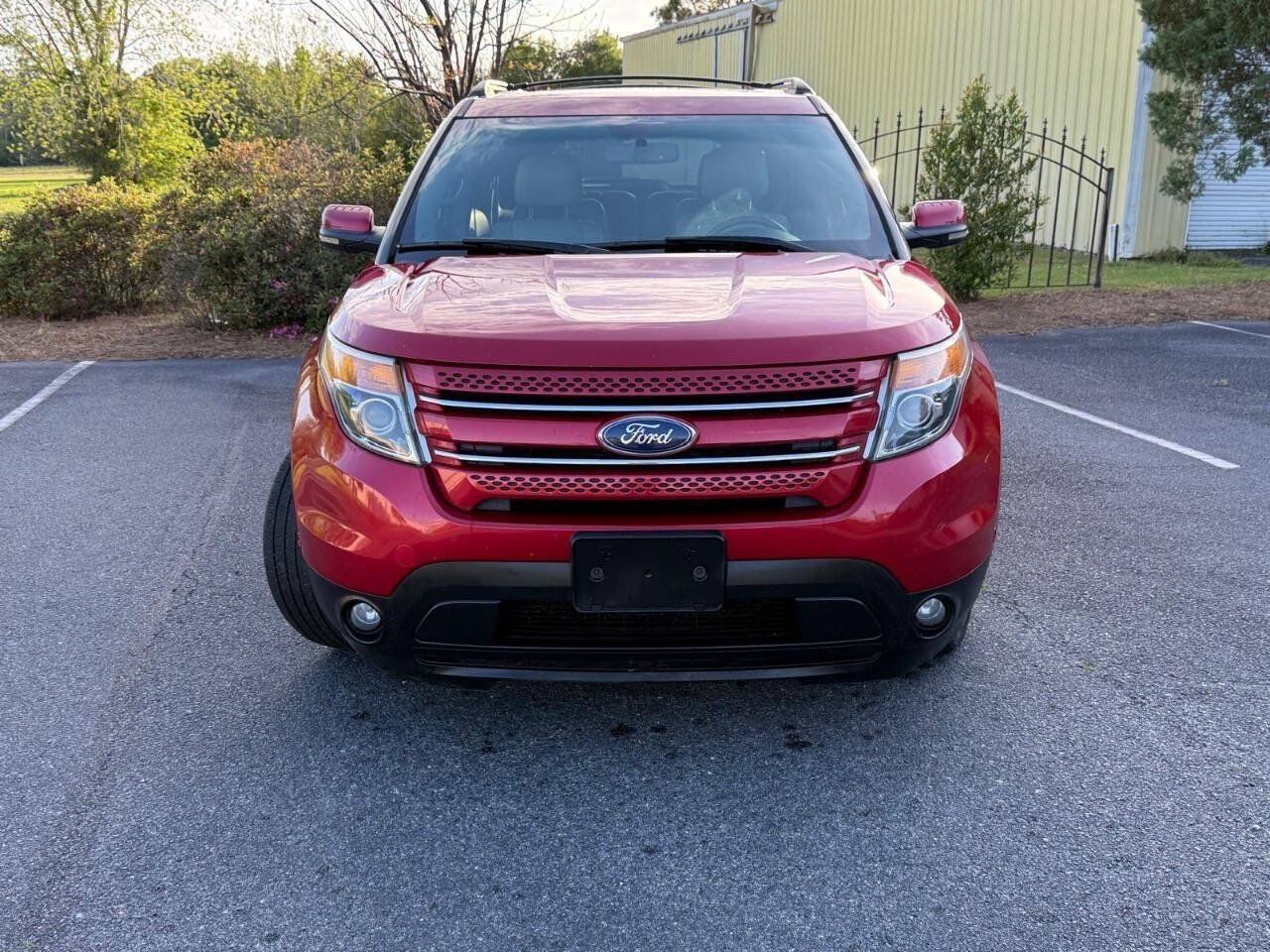 Used 2012 Ford Explorer Limited FWD image 2