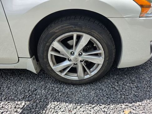 Used 2015 Nissan Altima 2.5 SL w/ Moonroof Package FWD image 12