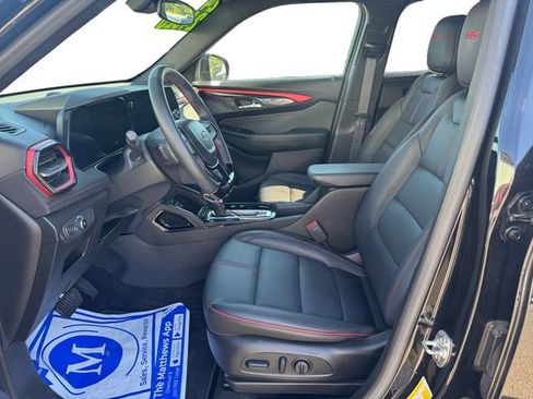 Used 2024 Chevrolet TrailBlazer RS w/ Driver Confidence Package FWD image 10