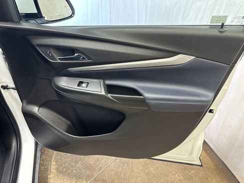 Certified 2022 Chevrolet Bolt EUV LT w/ Convenience Package image 25