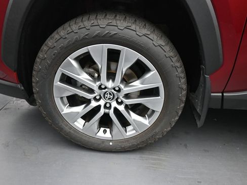Used 2023 Toyota RAV4 XLE Premium AWD/4WD image 14