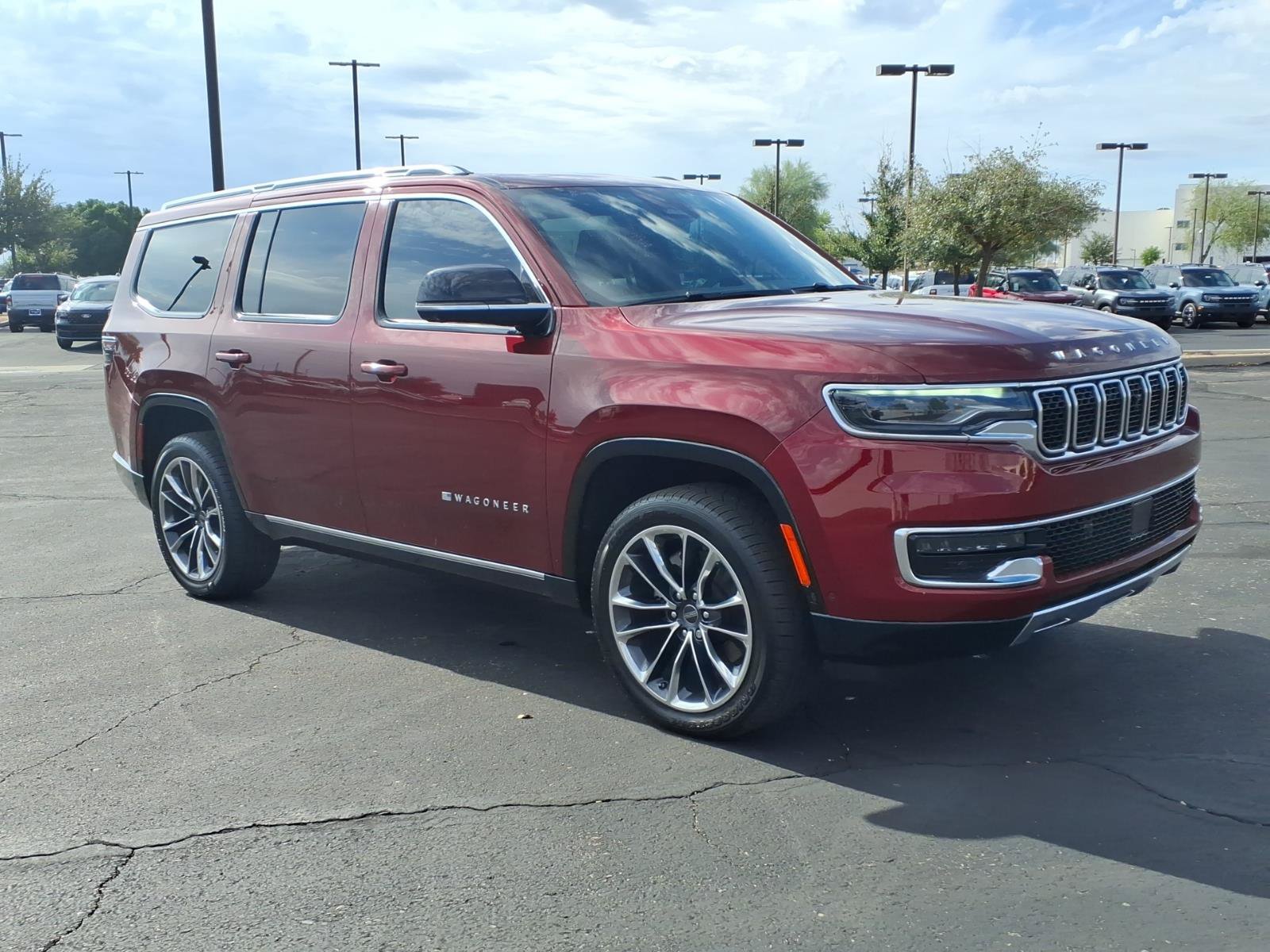 Used 2024 Jeep Wagoneer Series III w/ Premium Group I AWD/4WD image 8