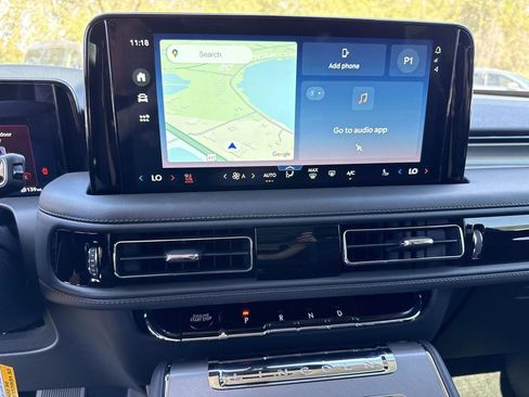 New 2026 Lincoln Aviator AWD image 24