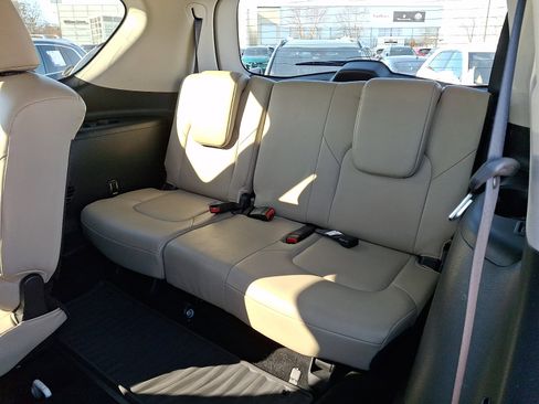 Certified 2024 INFINITI QX80 Premium Select w/ All-Season Package image 10