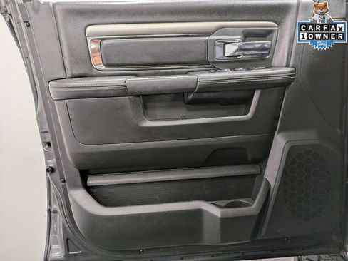 Used 2018 RAM 2500 Laramie w/ Sport Appearance Group image 8