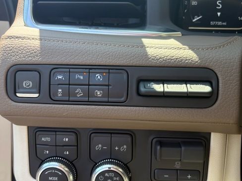 Used 2023 GMC Yukon Denali w/ Max Trailering Package AWD/4WD image 14