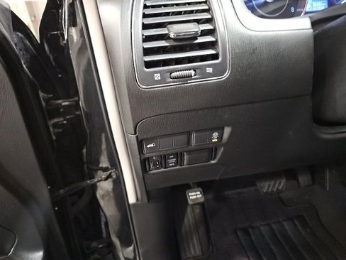 Certified 2019 Nissan Armada SV w/ Driver Package image 12