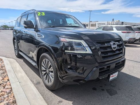 Used 2023 Nissan Armada SL w/ Midnight Edition Package AWD/4WD image 4