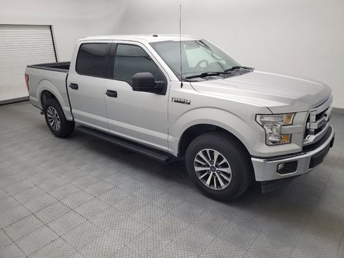 Used 2017 Ford F150 XLT RWD image 11