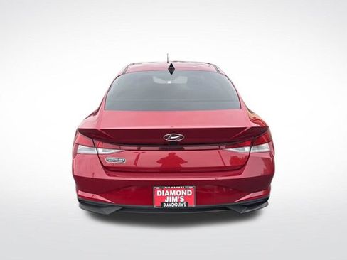 Used 2023 Hyundai Elantra SEL w/ Cargo Package FWD image 4