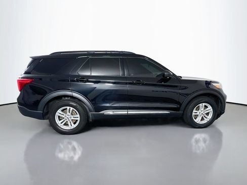 Used 2020 Ford Explorer XLT w/ Equipment Group 202A AWD/4WD image 10