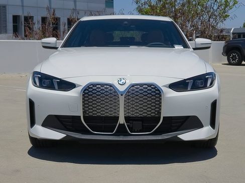 New 2026 BMW i4 eDrive40 w/ Parking Assistance Package RWD image 2