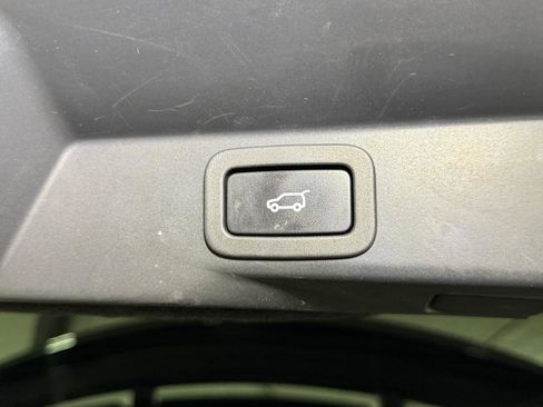 Used 2020 Land Rover Range Rover Sport HSE image 41