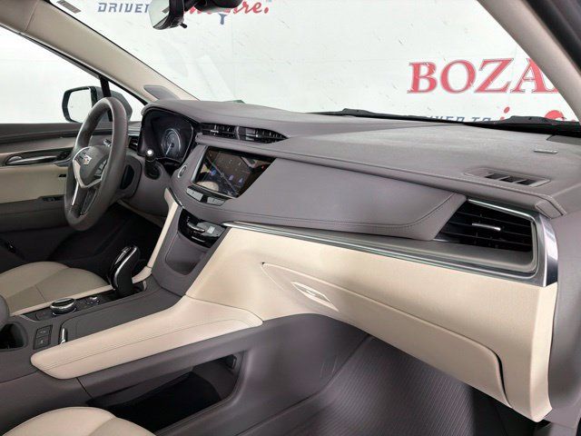 Used 2024 Cadillac XT5 Premium Luxury w/ Technology Package FWD image 30