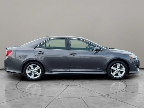 Used 2014 Toyota Camry SE w/ Moonroof Package FWD image 7