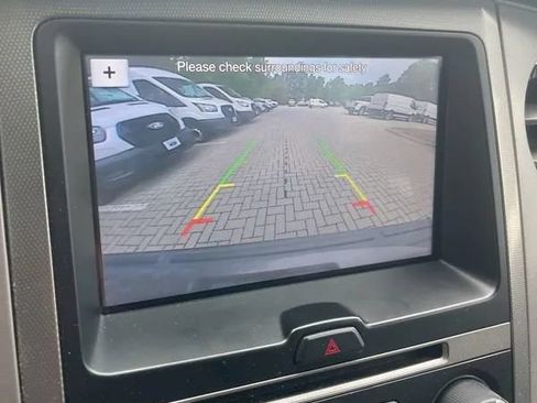 Used 2017 Ford Expedition Limited w/ Equipment Group 301A AWD/4WD image 30