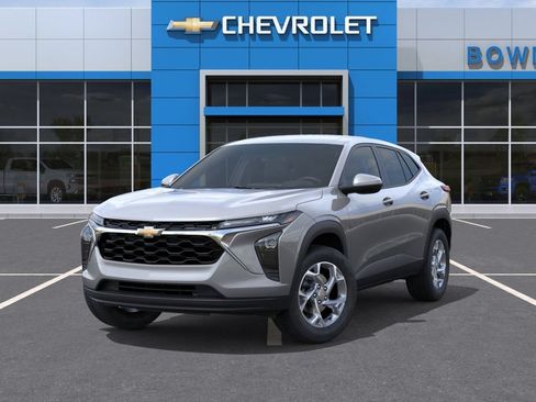 New 2026 Chevrolet Trax LS w/ LS Convenience Package FWD image 6