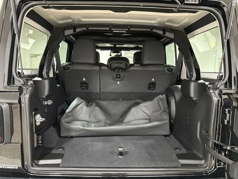New 2026 Jeep Wrangler Unlimited Rubicon AWD/4WD image 22