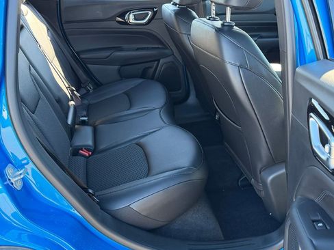 New 2026 Jeep Compass Latitude AWD/4WD image 18