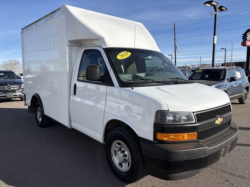 Used 2020 Chevrolet Express 3500 w/ Driver Convenience Package image 7