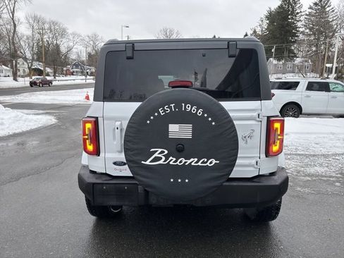 Used 2024 Ford Bronco Outer Banks image 8