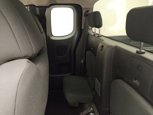 Used 2022 Nissan Frontier S image 18