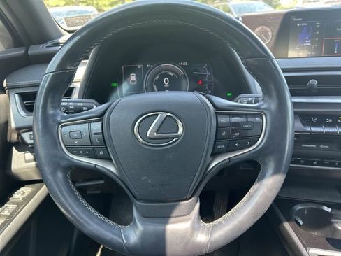 Used 2019 Lexus UX 250h w/ Premium Package AWD/4WD image 14
