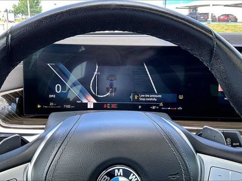 Used 2023 BMW X7 xDrive40i AWD/4WD image 19
