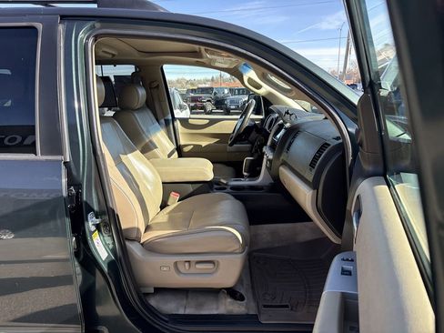 Used 2008 Toyota Sequoia Platinum image 32
