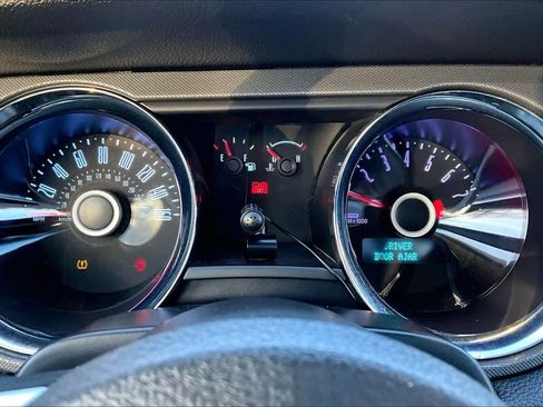 Used 2014 Ford Mustang GT image 24