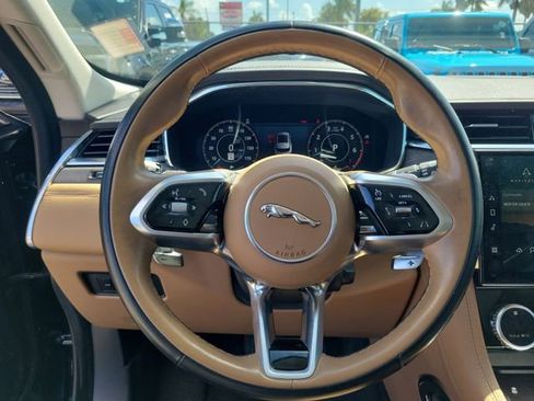 Used 2023 Jaguar F-PACE S image 22