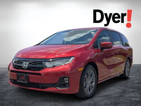 Used 2025 Honda Odyssey Touring image 9