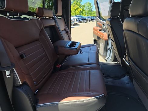 New 2026 GMC Sierra 1500 Denali Ultimate AWD/4WD image 11