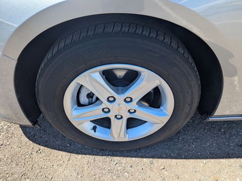 Used 2024 Chevrolet Malibu LT image 8