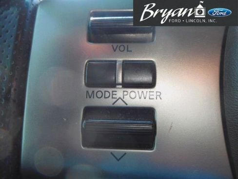 Used 2006 Nissan Pathfinder SE w/ (P01) Se Premium Pkg image 25